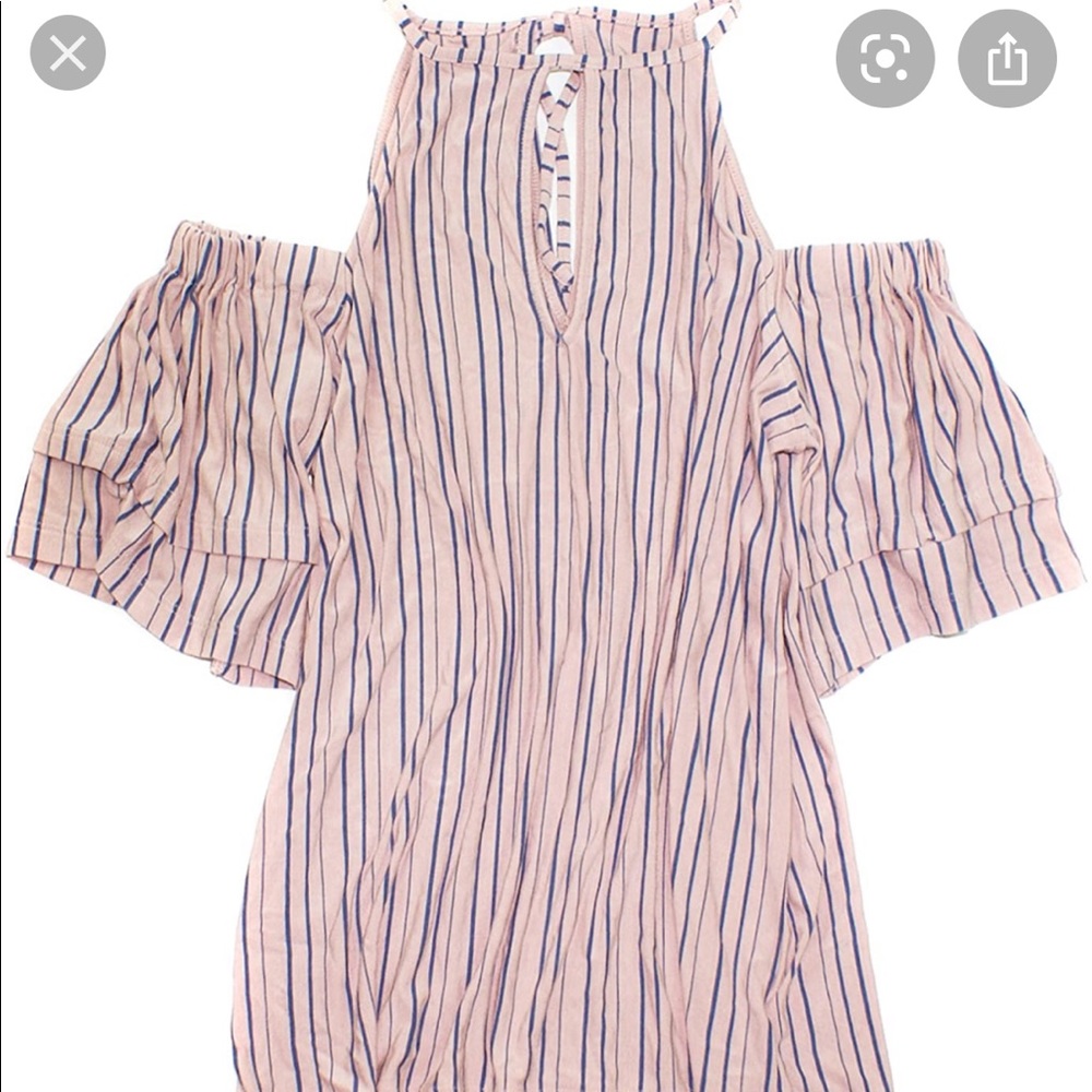 Cold shoulder keyhole blouse